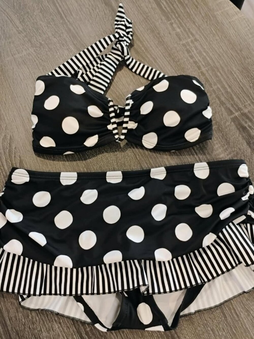 Ocean Avenue Black & White Bikini | M Bottom / L Top Set
